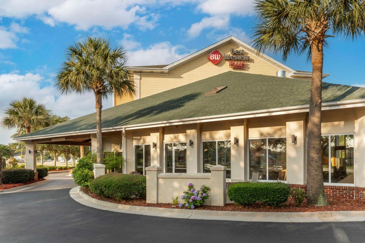 Best Western Plus Wilmington/Carolina Beach Hotel Exterior photo